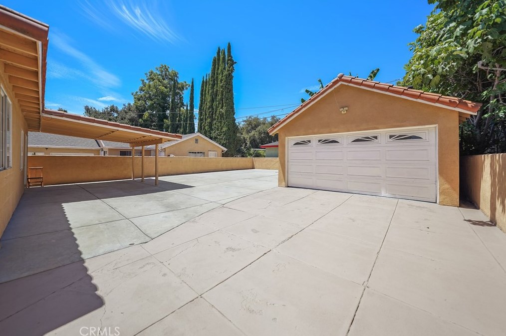 895 Los Robles Ave, Pasadena CA 91104-3544 exterior