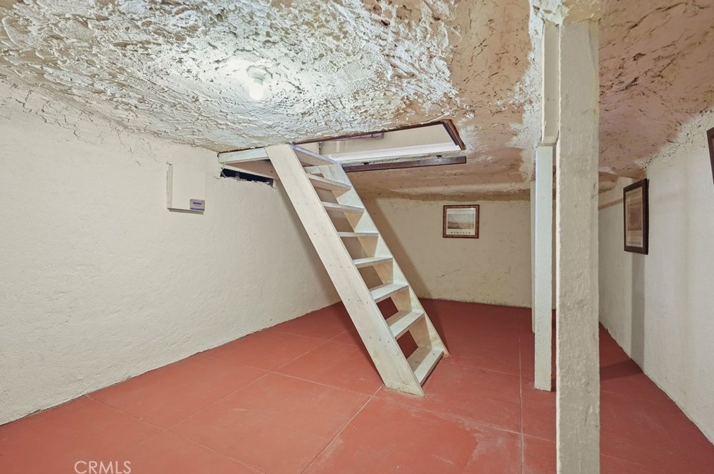 895 Los Robles Ave, Pasadena CA 91104-3544 exterior