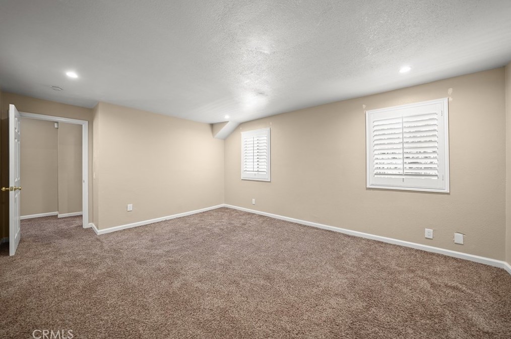 895 Los Robles Ave, Pasadena CA 91104-3544 exterior