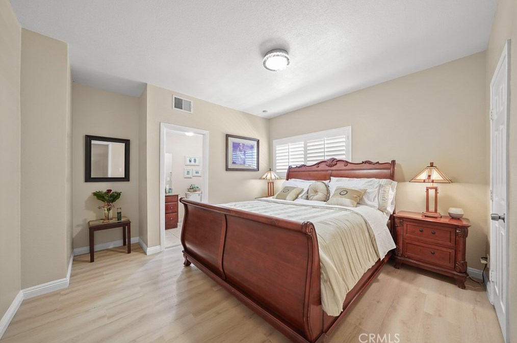 895 Los Robles Ave, Pasadena CA 91104-3544 exterior