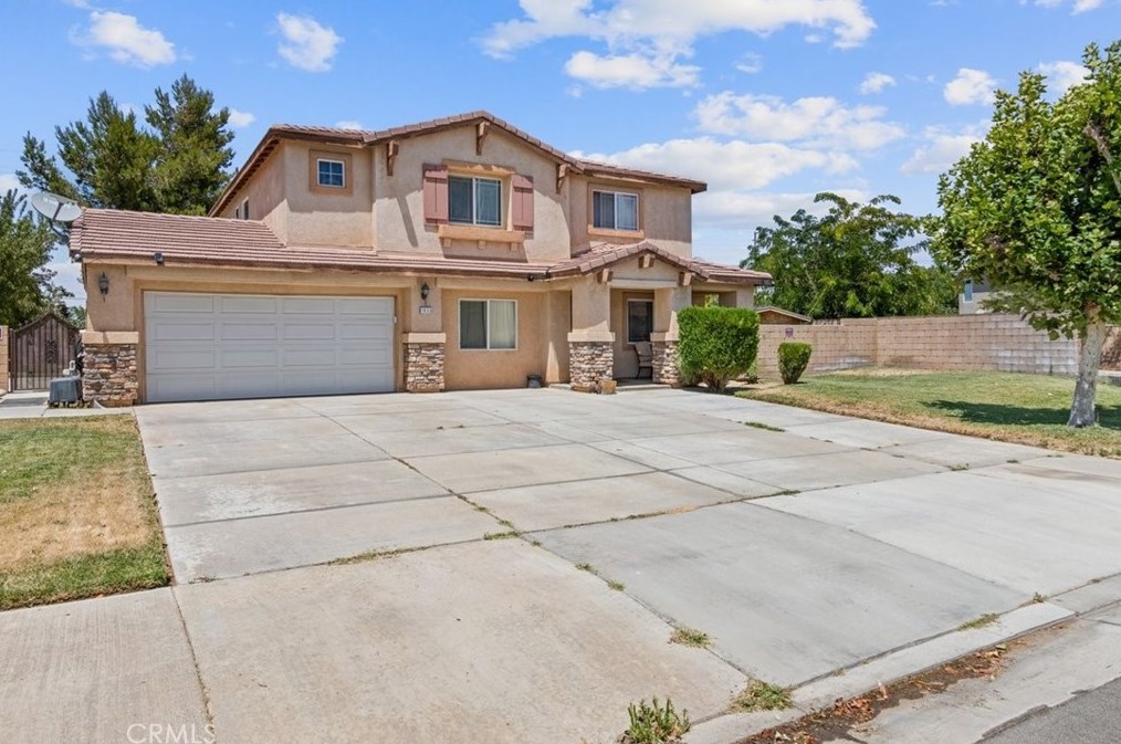 1655 E Miki Way, Lancaster, CA 93535