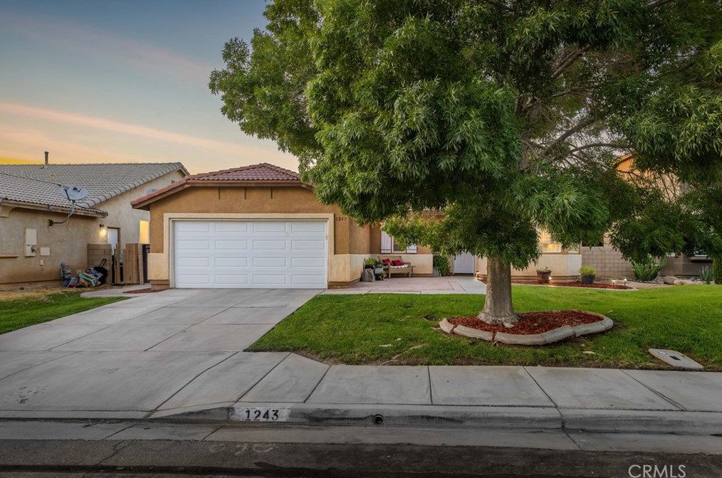 1243 W Ave H 7, Lancaster, CA 93534