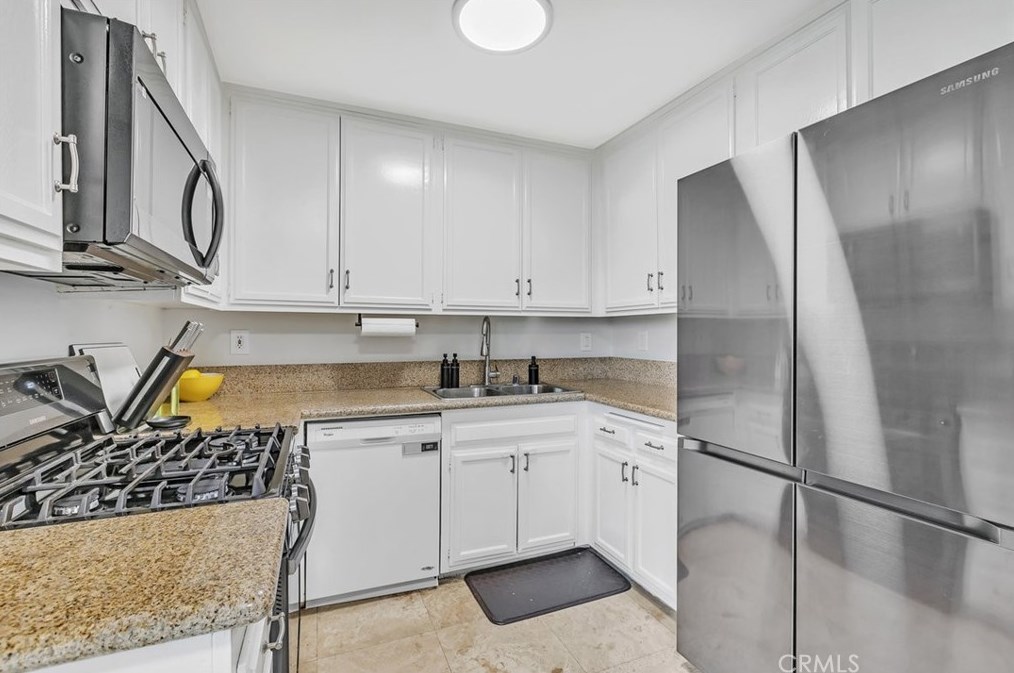 5115 Kester Ave, Van Nuys, CA 91403-1308