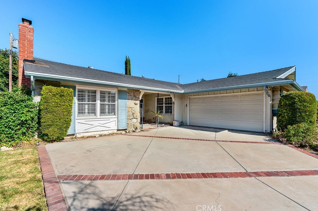 10138 Nevada Ave, Chatsworth, CA 91311-2832