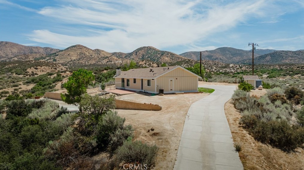 31518 Angeles Forest Hwy, Palmdale, CA 93550