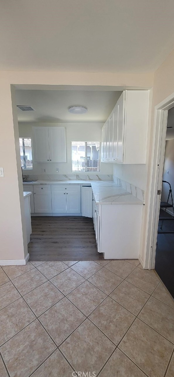 10110 Owensmouth Ave, Chatsworth, CA 91311-2921