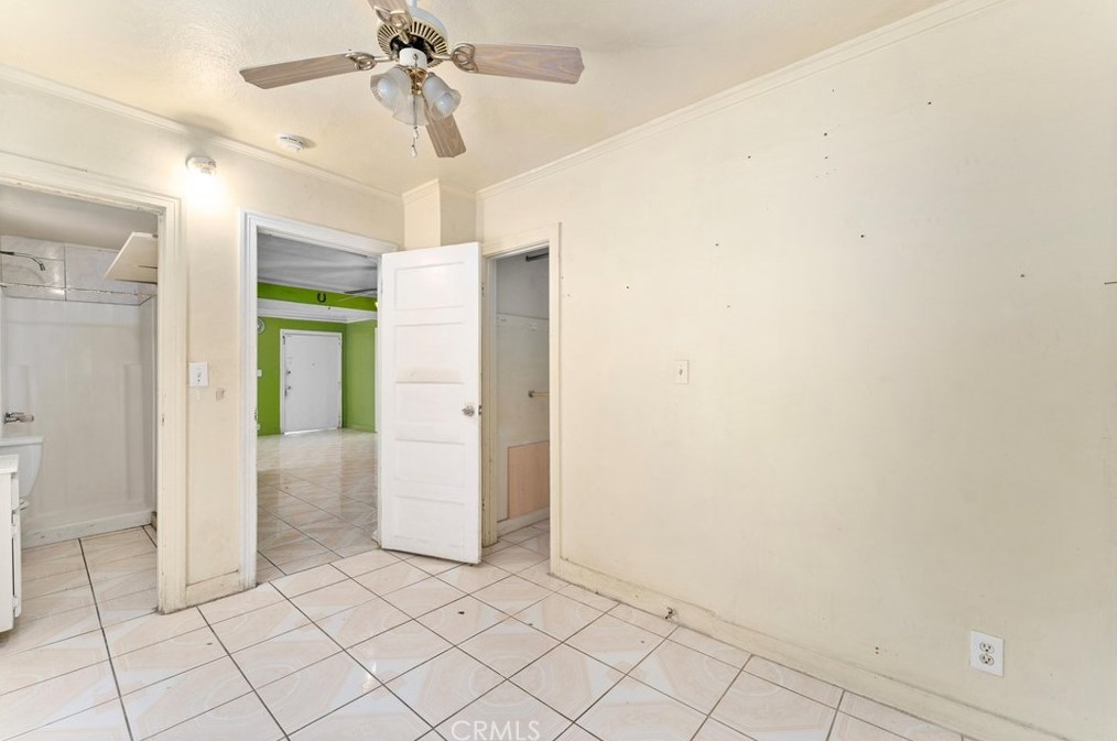 1619 Vernon Ave, Los Angeles CA  90011-2940 exterior