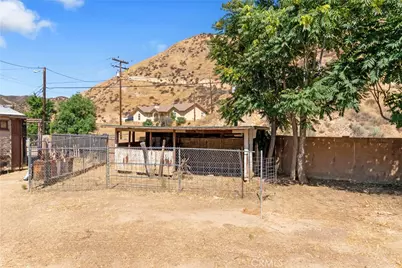 13684 Sierra, Agua Dulce, CA 91390 - Photo 28