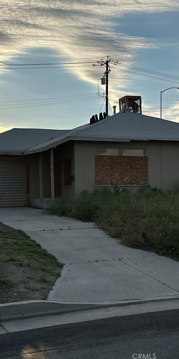 205 S Myrtle St, Bakersfield, CA 93304