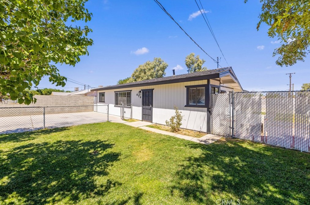 629 Avenue, Lancaster, CA