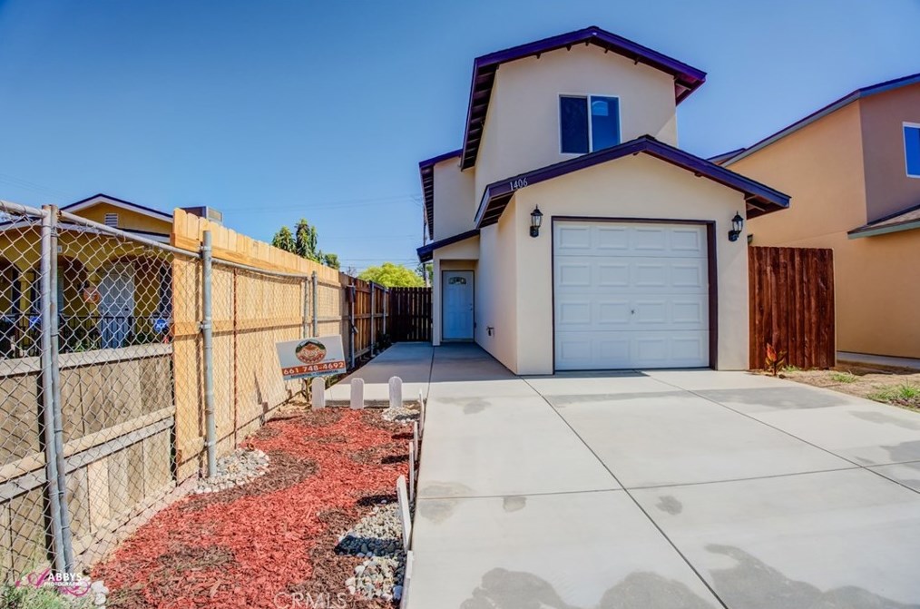 1406 Monterey St, Bakersfield, CA 93305