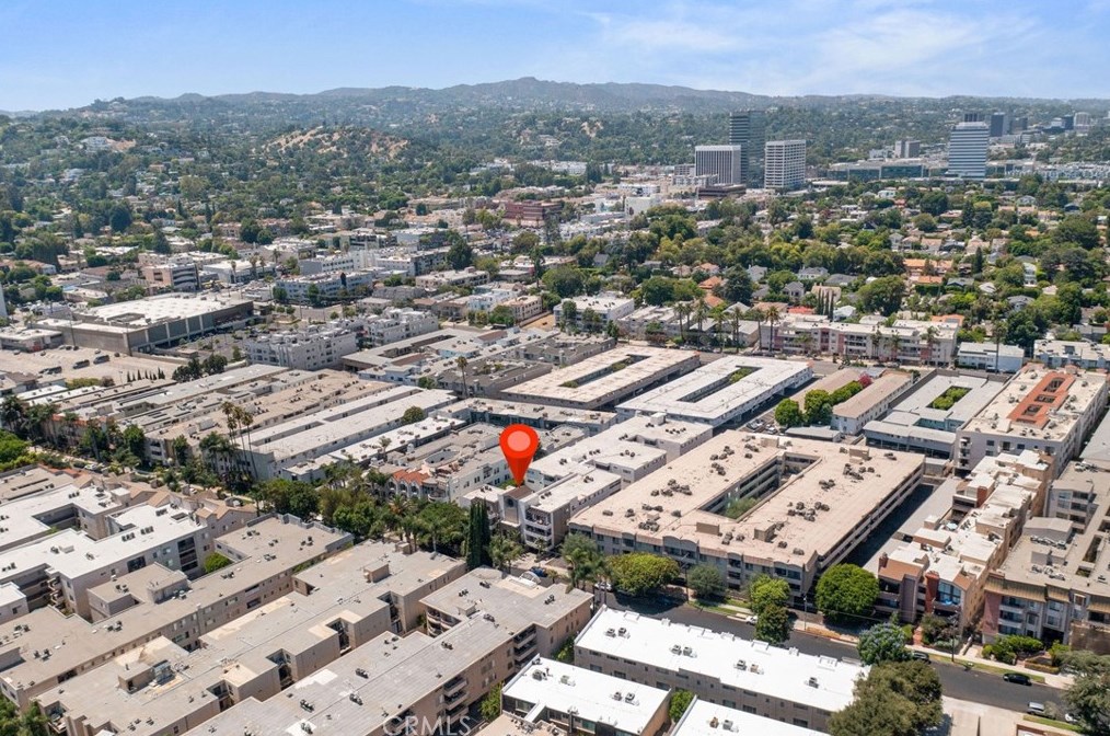 4637 Willis Ave, Van Nuys CA  91403-2646 exterior