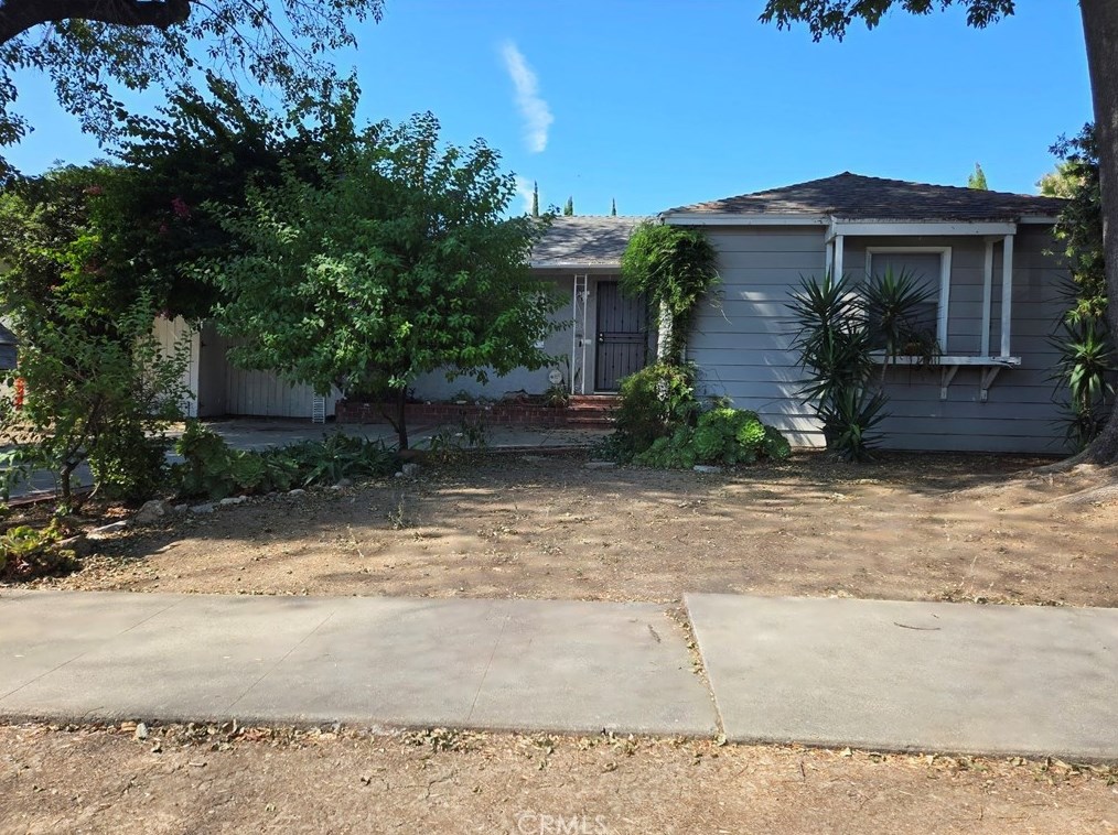 19025 Bassett St, Los Angeles, CA 91335-3901