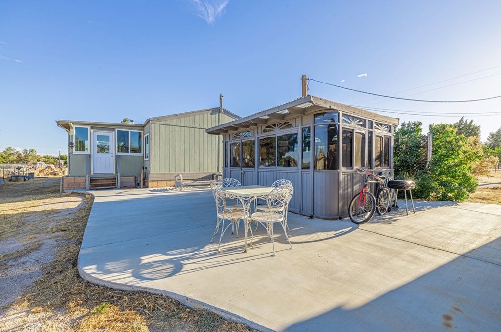 5356 62nd St, Tropico Village, CA 93560