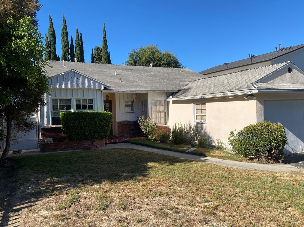 13021 Killion St, Van Nuys, CA 91401