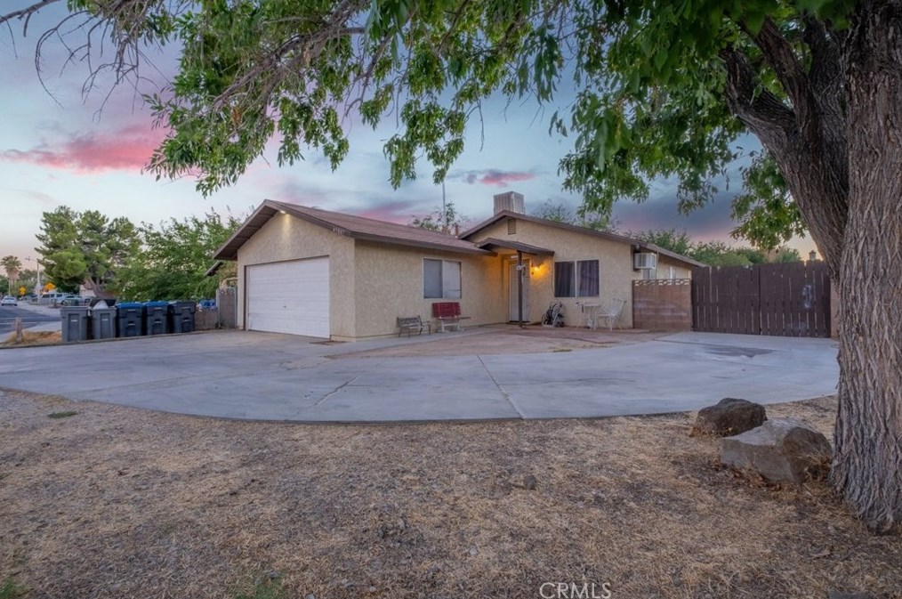 45007 Logue Ct, Lancaster, CA 93535