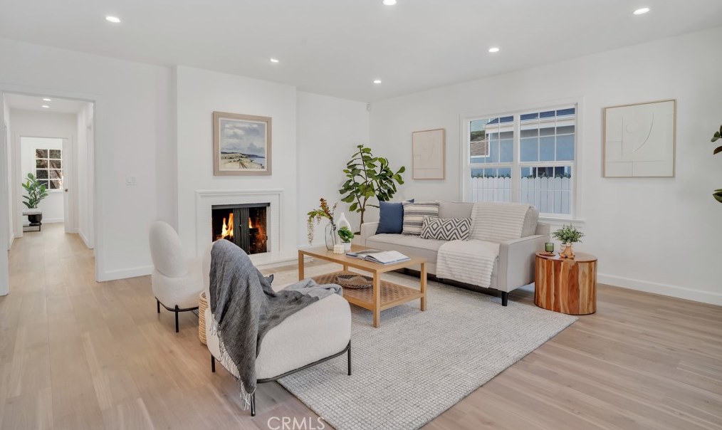 10588 Cushdon Ave, Los Angeles, CA 90064-3335