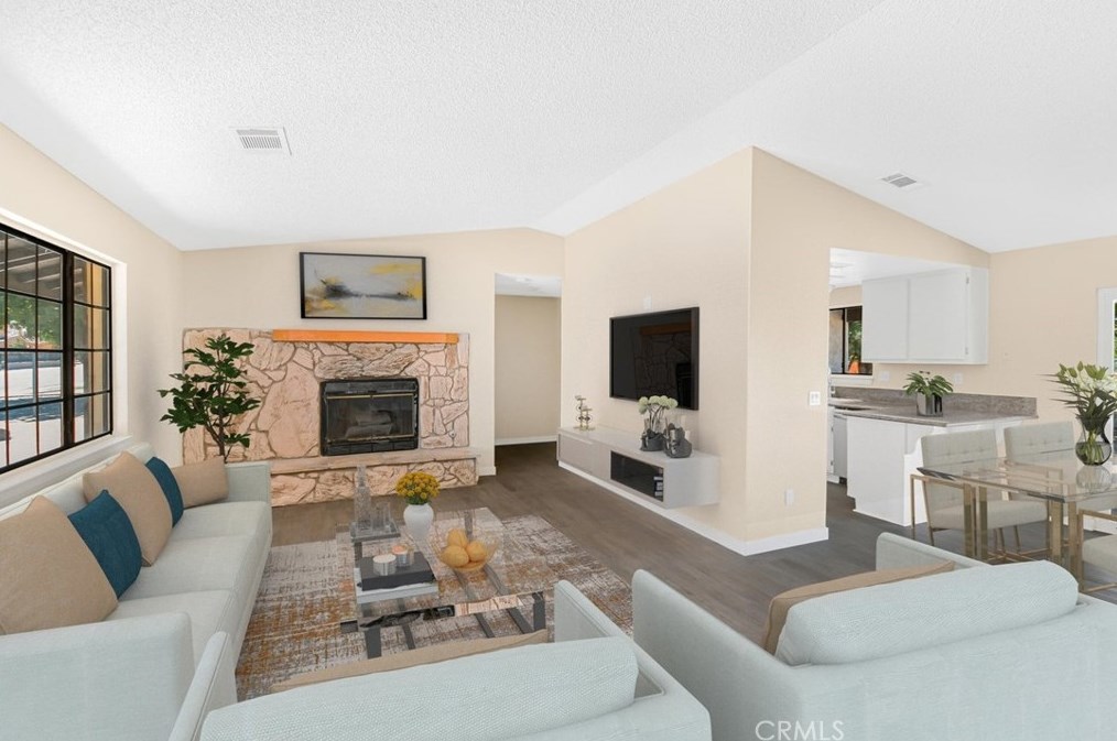 40185 176th St, Palmdale, CA 93591