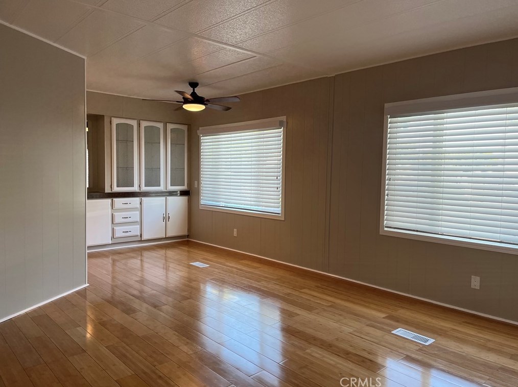 5711 Columbia Way #77, Lancaster, CA 93536