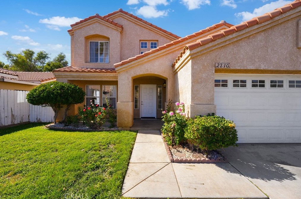 2210 Mark Ave, Palmdale, CA 93550