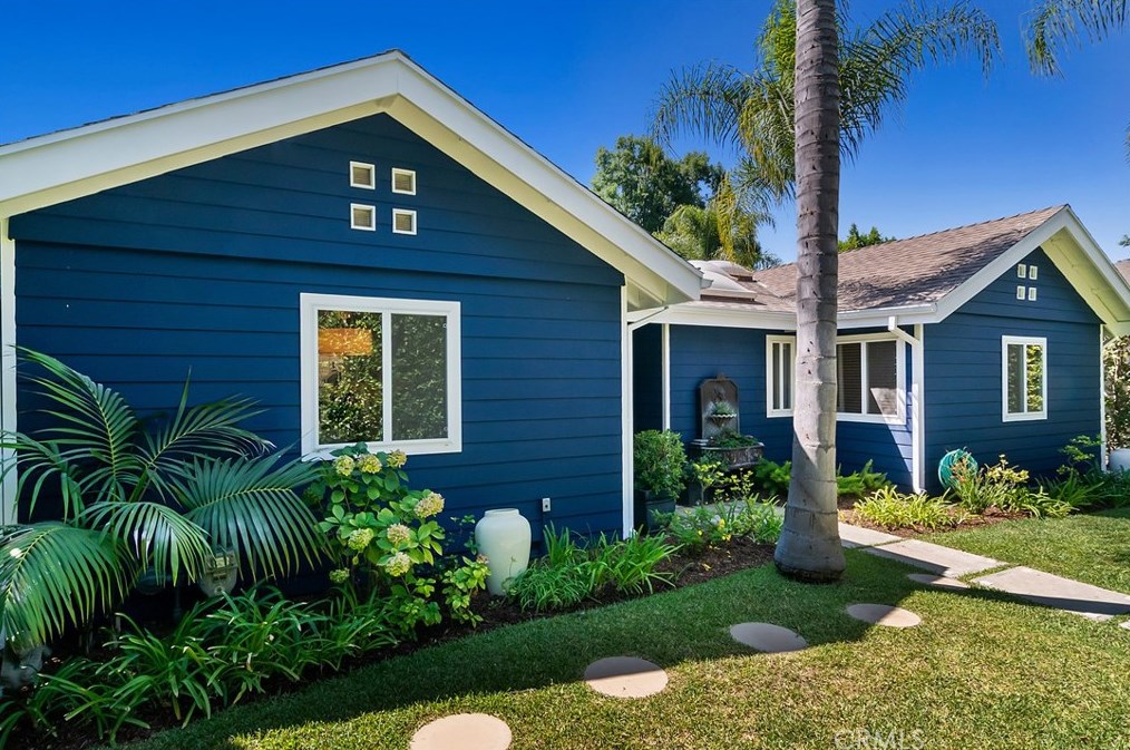 13446 Chandler Blvd, Van Nuys, CA 91401