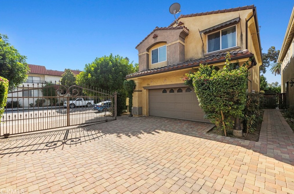 7201 Zelzah Ave, Los Angeles, CA 91335-3218