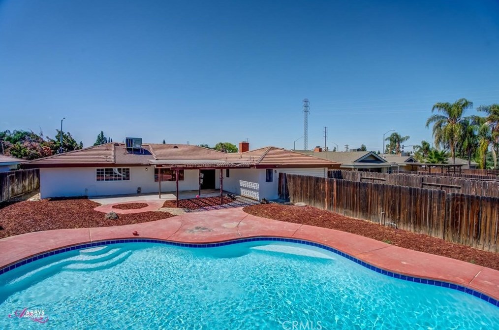 8000 Olive Dr, Bakersfield, CA 93308-3626