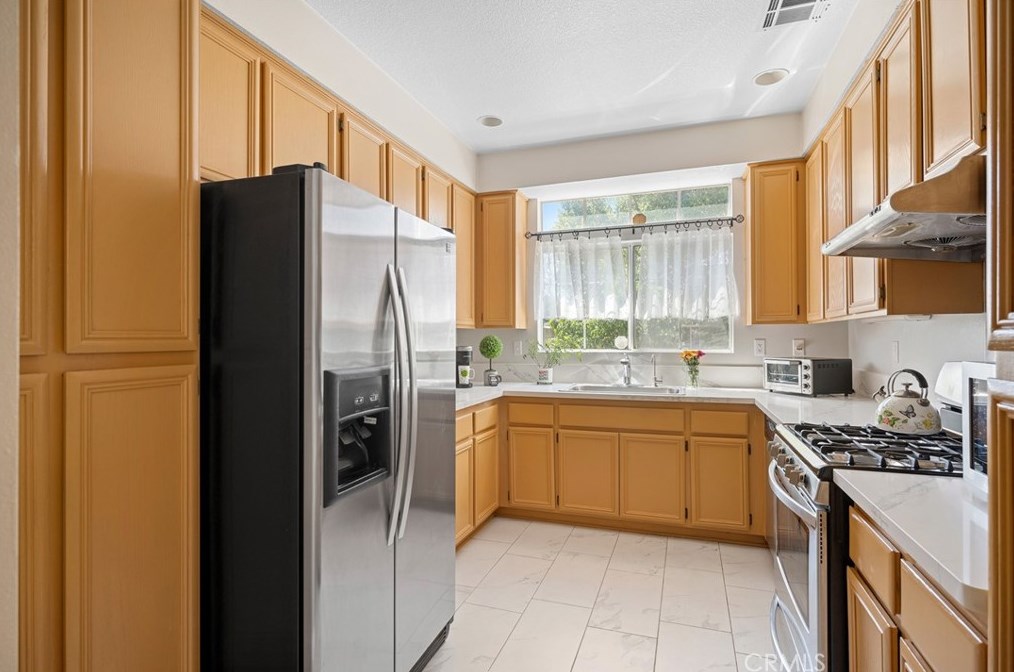 241 4 Ave, Covina CA 91723-2522 exterior