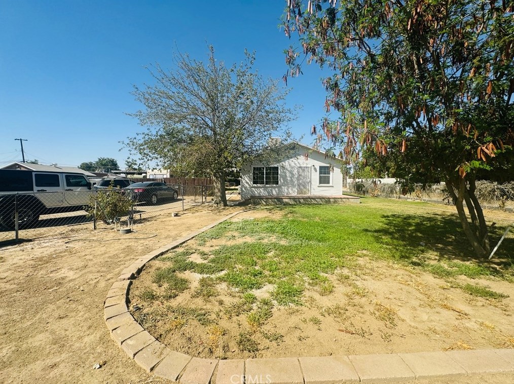 2234 Potomac Ave, Bakersfield, CA 93307-2532