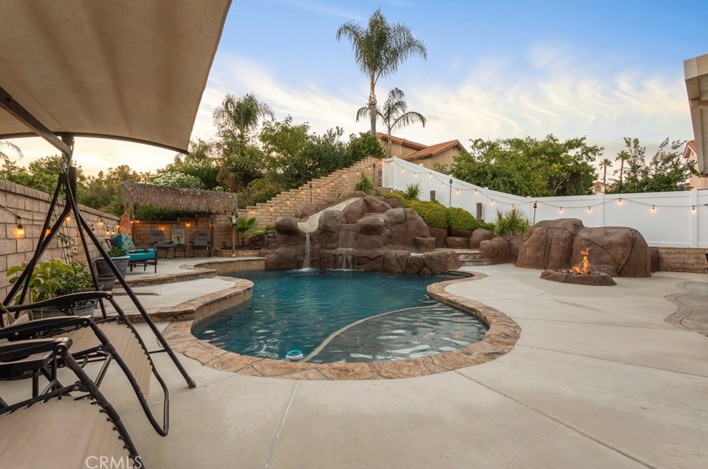 39425 Medina Ct, Murrieta CA  92562-4515 exterior