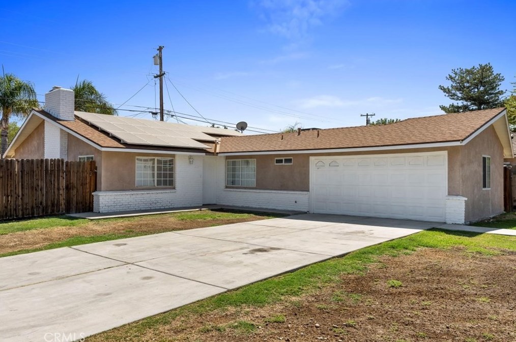 18 N Mcdonald Way, Bakersfield, CA 93309