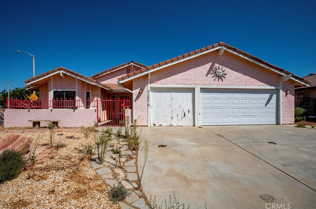 42376 61st St, Lancaster, CA 93536
