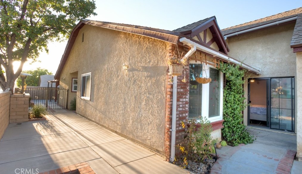 37603 Melton Ave, Palmdale, CA 93550