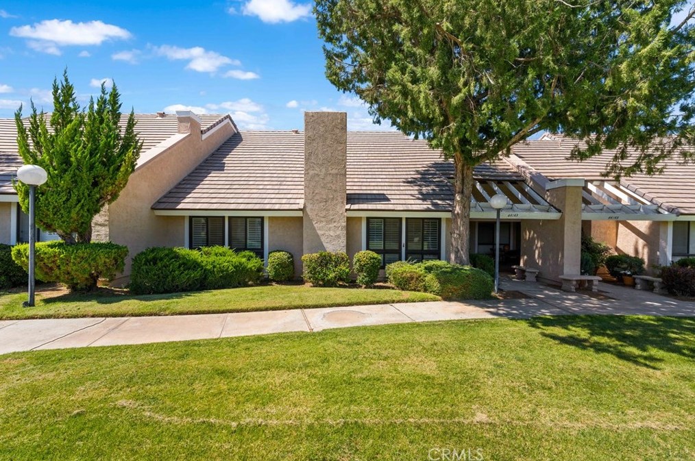 44143 Planet Cir, Lancaster, CA 93536
