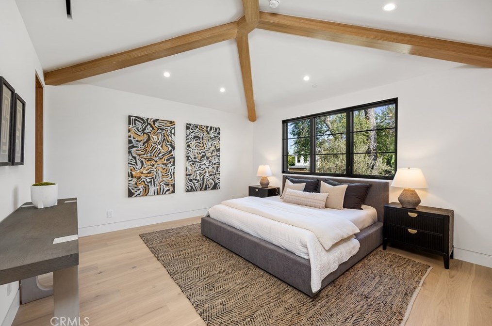 11845 Pacific, Los Angeles CA  90066-4625 exterior