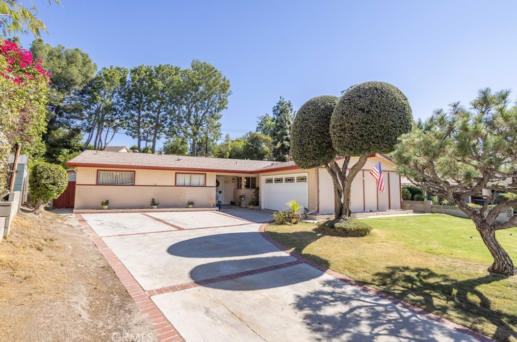 16350 Buchet Dr, San Fernando, CA 91344