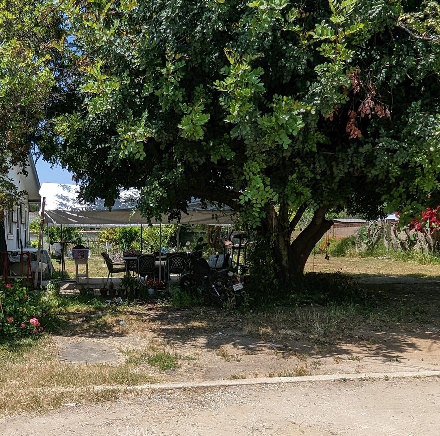 1215 7th St, San Fernando, CA 91340