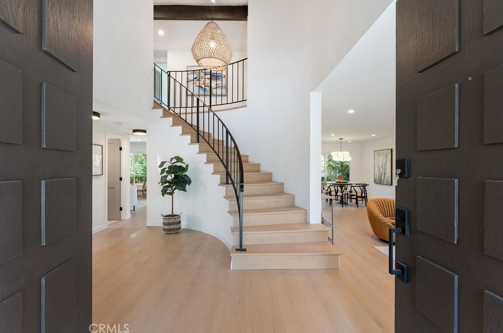 28909 Allman St, Calabasas, CA 91301