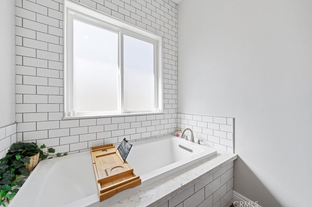 42628 25 St, Lancaster CA 93536-3955 exterior