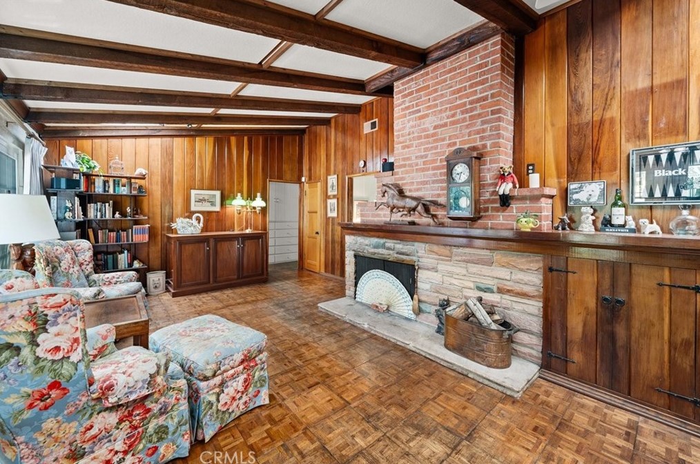 7960 Paso Robles Ave, Van Nuys CA  91406-2143 exterior