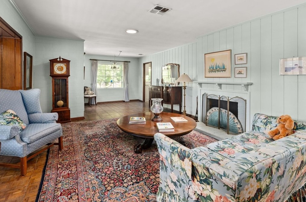 7960 Paso Robles Ave, Van Nuys CA  91406-2143 exterior