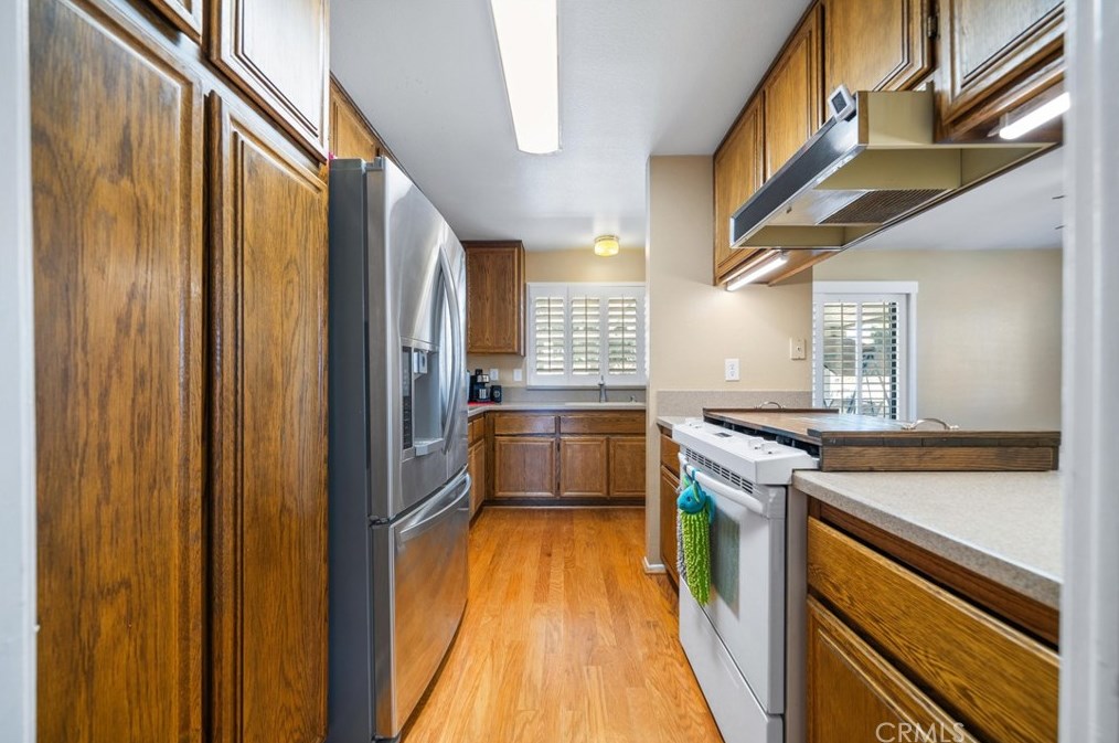 43889 12 St, Lancaster CA  93534-4700 exterior