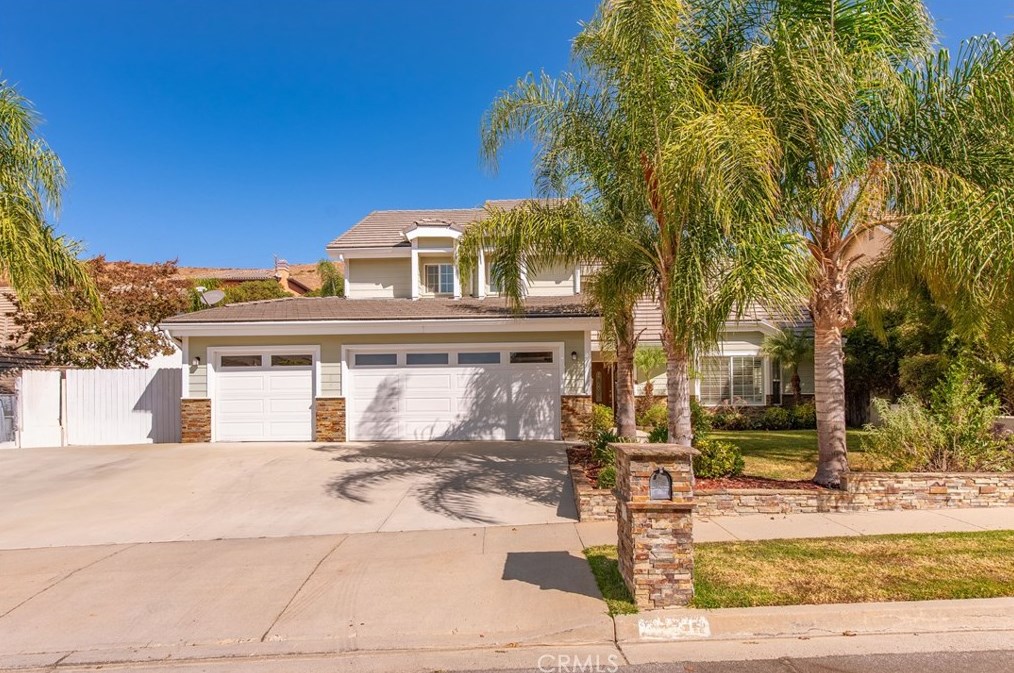 4231 Roxbury St, Simi Valley, CA 93063-1161