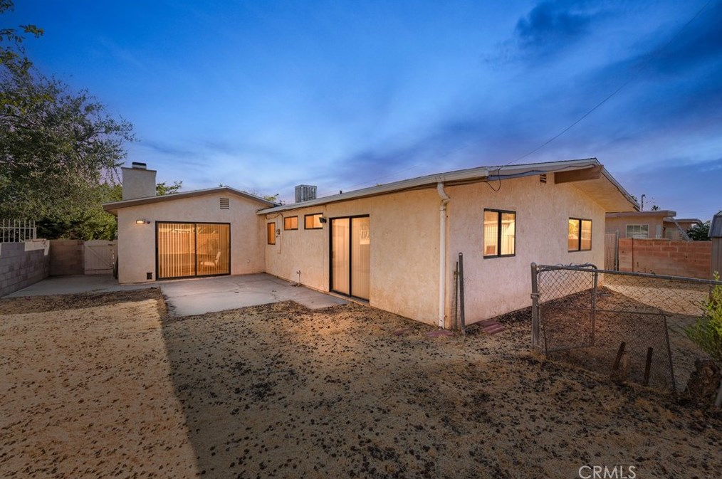 1041 Avenue, Lancaster, CA