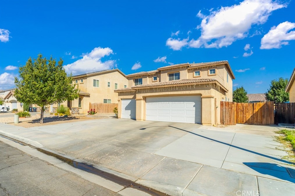 3401 Gemstone Ave, Tropico Village, CA 93560