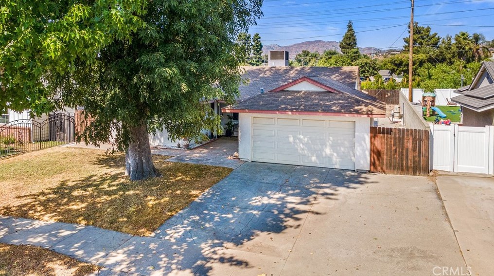 11377 Gaynor Ave, San Fernando, CA 91344-3916