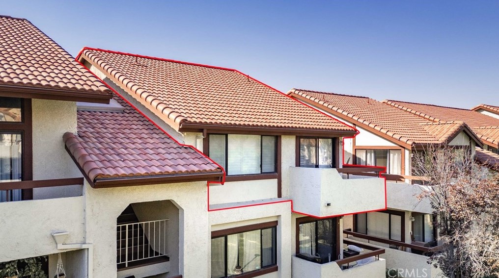 18053 Sundowner Way, Santa Clarita, CA 91387-2912