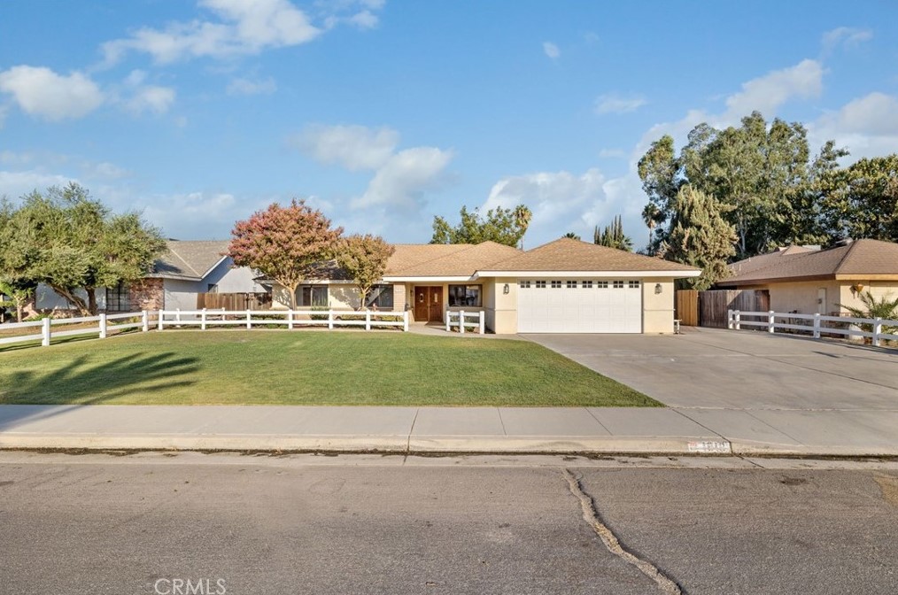 1918 Willow Brook St, Bakersfield, CA 93314