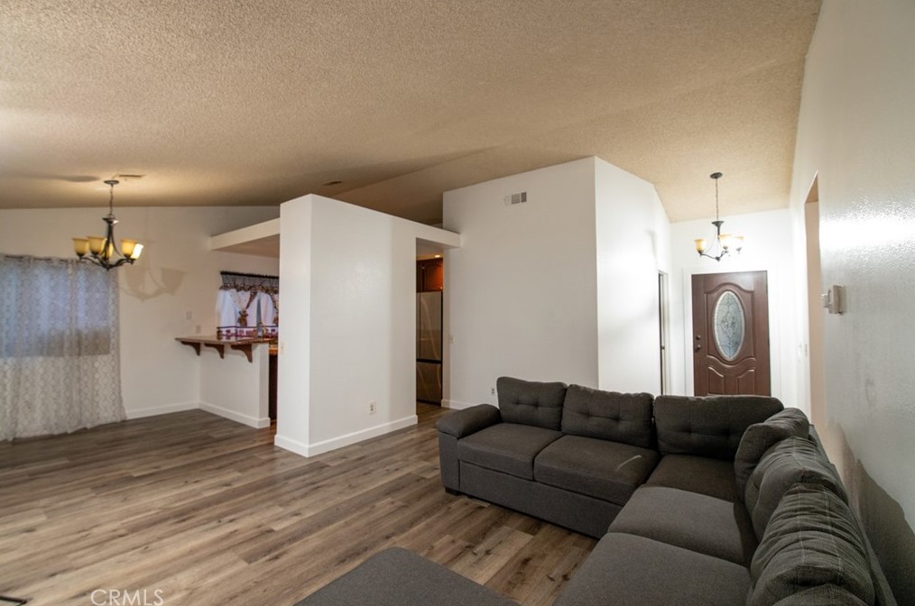 45144 Andale Ave, Lancaster, CA 93535