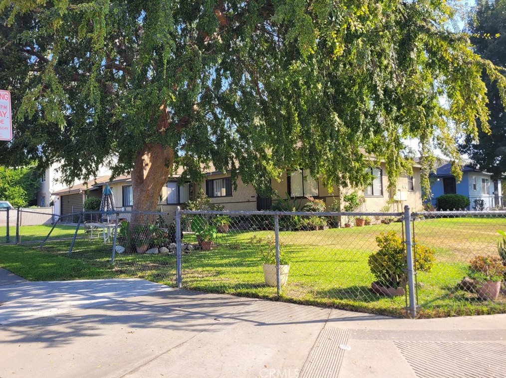 245 W Cherry Ave, Monrovia, CA 91016